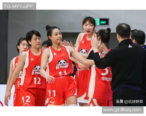 八一女篮与上海女篮激战正酣争夺女篮联赛冠军荣耀之战